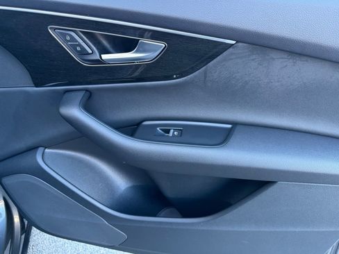 Used 2023 Audi Q7 2.0T Premium w/ Convenience Package image 10