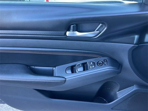 Used 2021 Nissan Altima 2.5 SR image 25