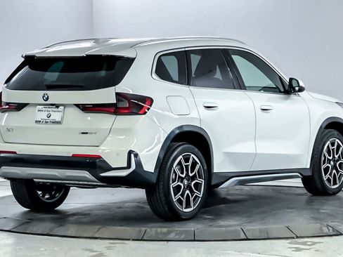 Used 2026 BMW X1 xDrive28i w/ Convenience Package AWD/4WD image 2