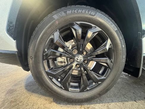 Used 2024 Toyota RAV4 XSE AWD/4WD image 35