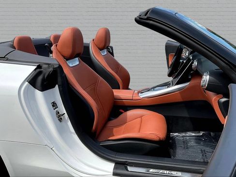 Used 2022 Mercedes-Benz SL 55 AMG 4MATIC image 27