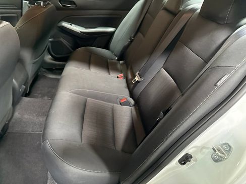 Used 2025 Nissan Altima 2.5 SV FWD image 16