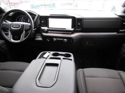 Certified 2024 GMC Sierra 1500 Elevation image 10