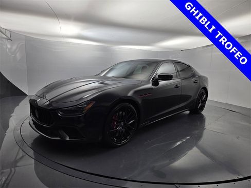 Used 2023 Maserati Ghibli Trofeo image 4
