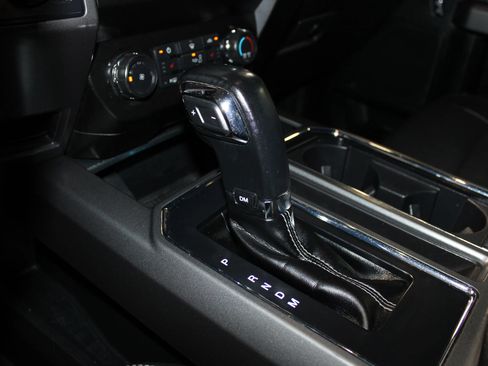 Used 2019 Ford F150 XLT w/ Equipment Group 302A Luxury AWD/4WD image 24