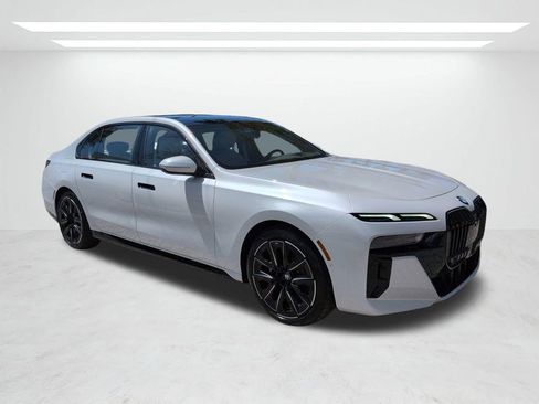 New 2026 BMW 760i xDrive AWD/4WD image 2