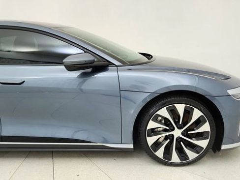 Used 2024 Lucid Air Touring image 7