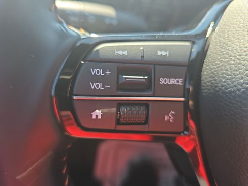 Used 2025 Honda HR-V Sport image 16