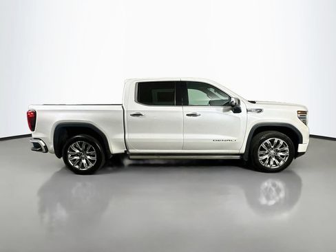 Used 2023 GMC Sierra 1500 Denali w/ Denali Reserve Package AWD/4WD image 7