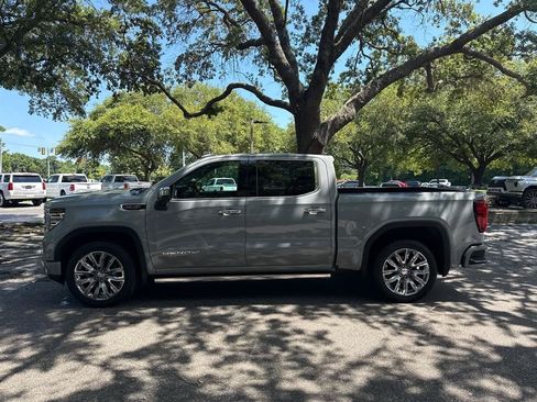 Used 2025 GMC Sierra 1500 Denali w/ Denali Reserve Package AWD/4WD image 2
