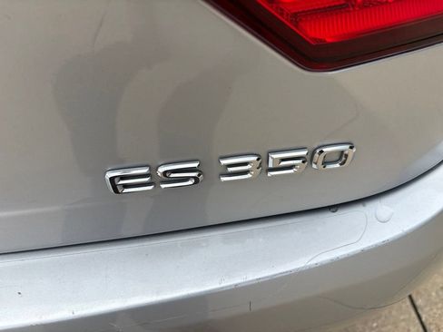 Used 2015 Lexus ES 350 w/ Luxury Package FWD image 24