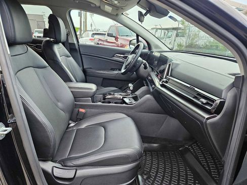 Certified 2023 Kia Sportage EX FWD image 13