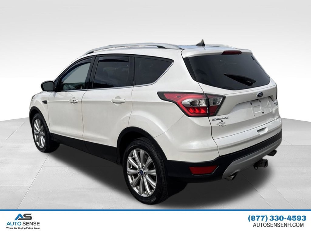 Used 2017 Ford Escape Titanium AWD/4WD image 3