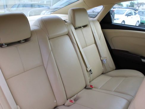 Used 2014 Toyota Avalon Limited FWD image 11
