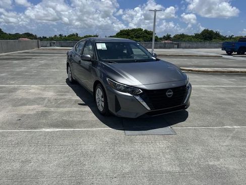 Used 2025 Nissan Sentra S FWD image 17