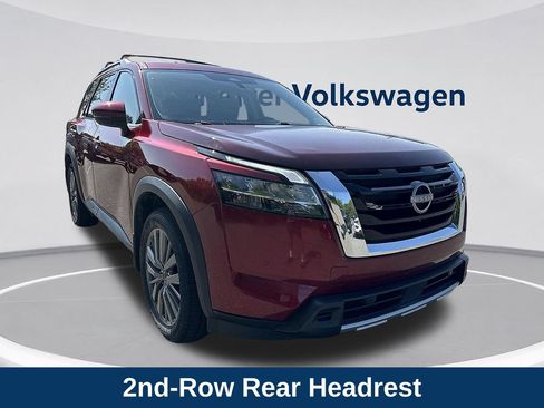 Used 2024 Nissan Pathfinder SL w/ SL Premium Package FWD image 7