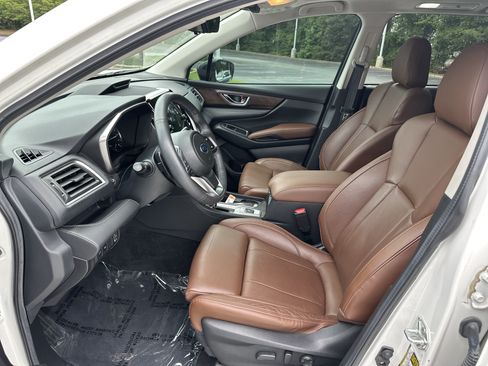 Used 2024 Subaru Ascent Touring w/ Popular Package #2 AWD/4WD image 16