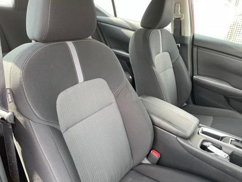 Used 2023 Nissan Sentra SV w/ All-Weather Package FWD image 9