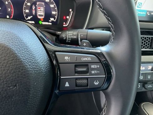 Used 2023 Honda Civic Touring image 12