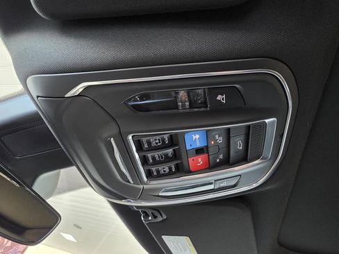 New 2026 Jeep Grand Wagoneer 4WD image 43