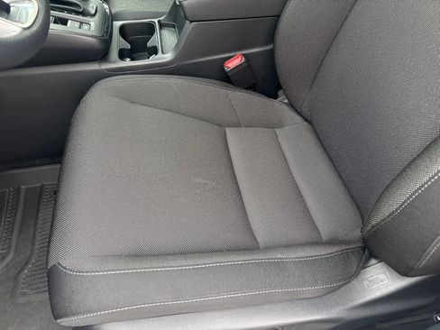 Used 2024 Honda CR-V EX image 12