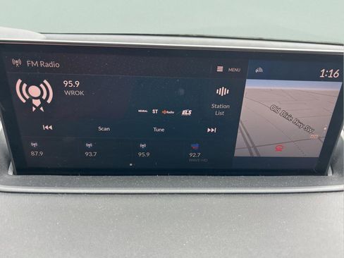 Used 2022 Acura MDX SH-AWD w/ Advance Package image 29