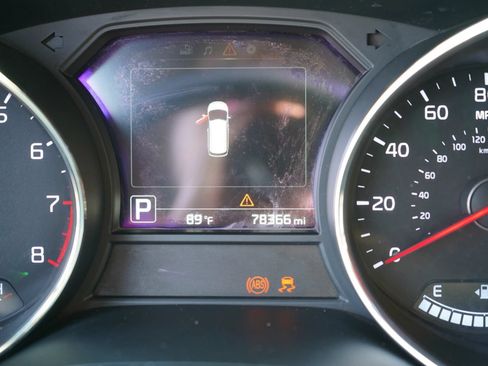 Used 2016 Kia Sedona EX FWD image 10