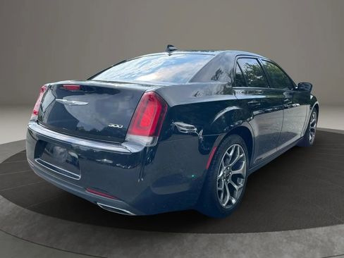Used 2018 Chrysler 300 Touring w/ Sport Appearance Package image 5