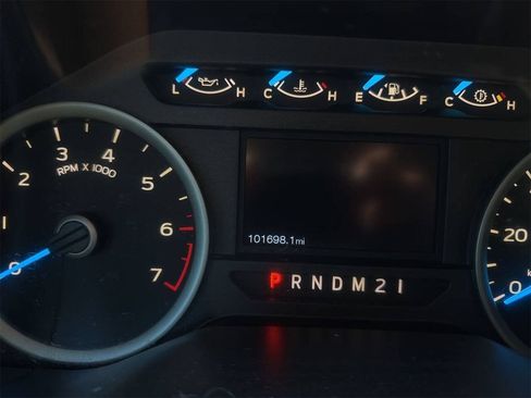 Used 2015 Ford F150 XLT w/ Equipment Group 301A Mid AWD/4WD image 3