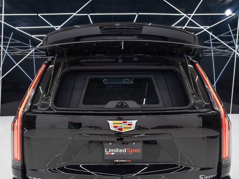 Used 2026 Cadillac Escalade ESV Sport image 18