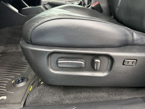 Used 2020 Toyota Tacoma TRD Off-Road w/ TRD Premium Off Road Package image 14