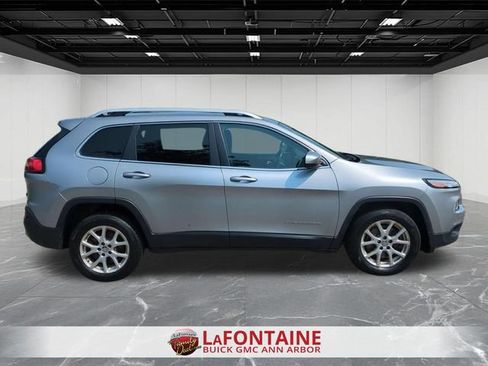 Used 2014 Jeep Cherokee Latitude FWD image 10