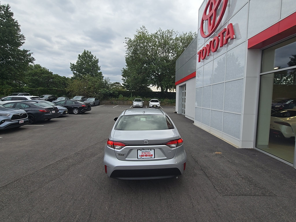Certified 2023 Toyota Corolla LE FWD image 4