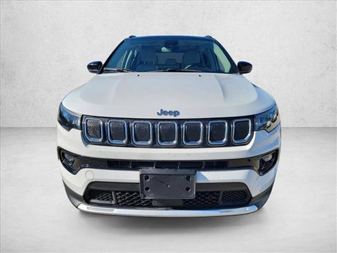 Used 2022 Jeep Compass Limited w/ Sun and Sound Group image 2