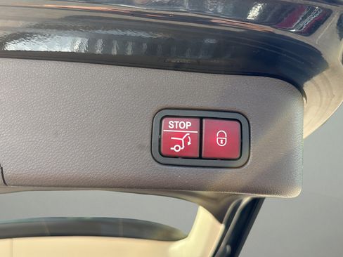 Used 2017 Mercedes-Benz GLE 350 4MATIC image 24
