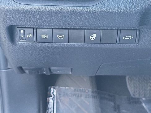 Used 2024 Toyota RAV4 XLE w/ Convenience Package image 33