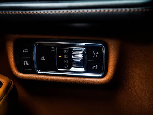 Used 2021 Lincoln Aviator Black Label Grand Touring AWD/4WD image 35