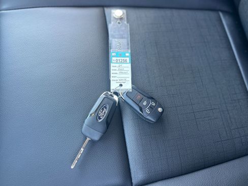 New 2025 Ford Transit 250 148 Medium Roof w/ Load Area Protection Package image 33