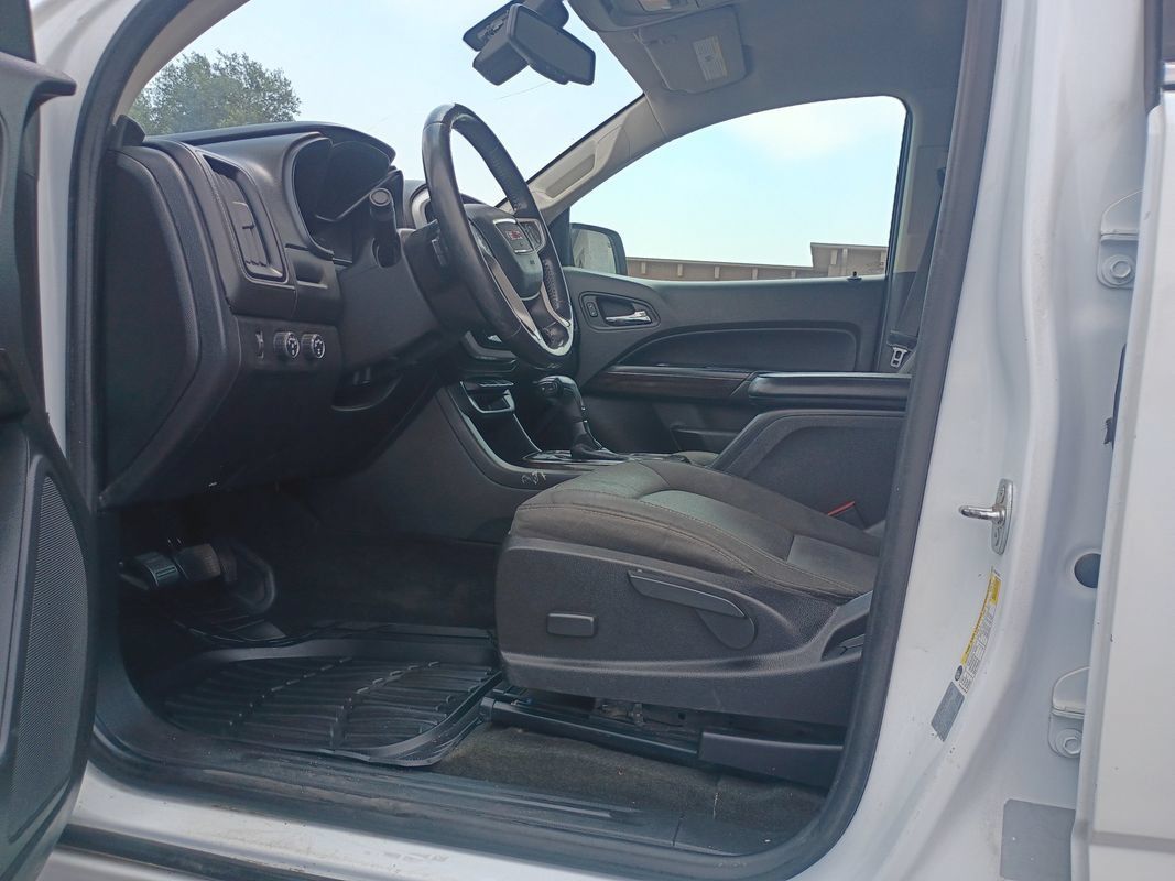 Used 2017 GMC Canyon SLE w/ SLE Convenience Package AWD/4WD image 18