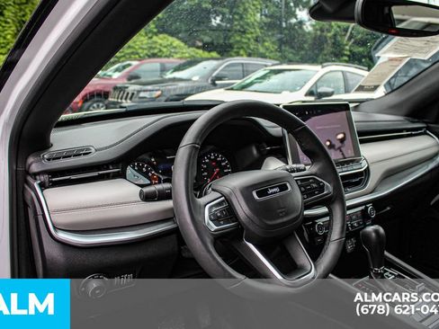 Used 2025 Jeep Compass Limited AWD/4WD image 21