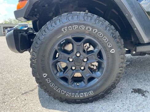 Used 2023 Jeep Wrangler Unlimited AWD/4WD image 28