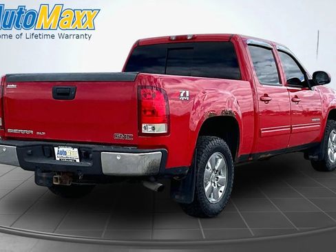 Used 2011 GMC Sierra 1500 SLT w/ SLT Convenience Package AWD/4WD image 9