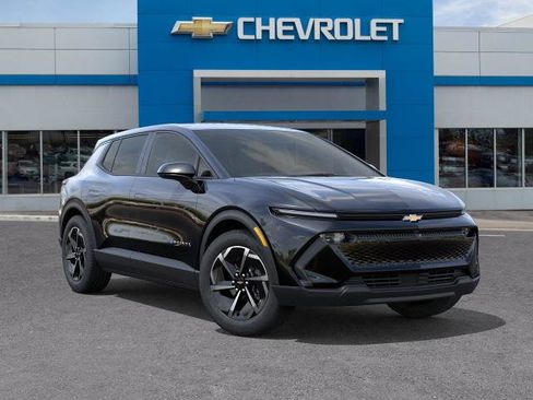 New 2026 Chevrolet Equinox EV LT FWD image 40
