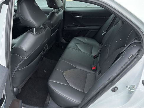 Used 2023 Toyota Camry XLE w/ Navigation Package FWD image 11