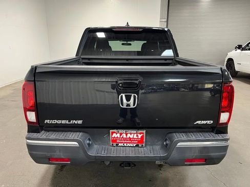 Used 2017 Honda Ridgeline Sport image 4