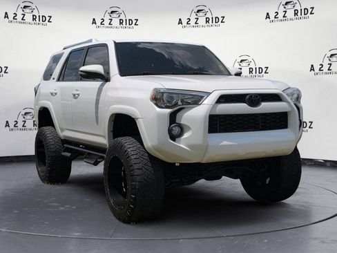 Used 2018 Toyota 4Runner SR5 Premium AWD/4WD image 1
