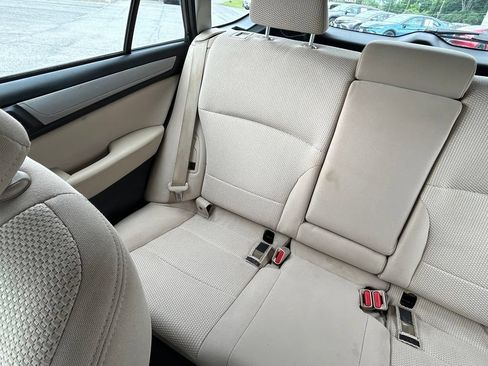 Used 2019 Subaru Outback 2.5i AWD/4WD image 13