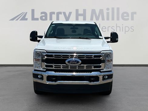 New 2026 Ford F350 XLT w/ FX4 Off-Road Package AWD/4WD image 8