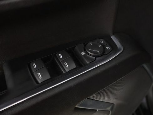Used 2023 Chevrolet Silverado 1500 LT AWD/4WD image 31