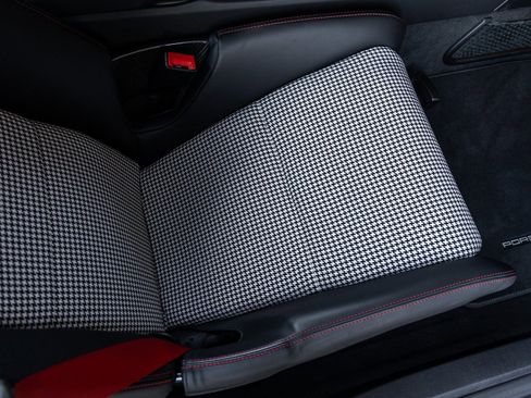 Used 2019 Porsche 911 GT3 image 36